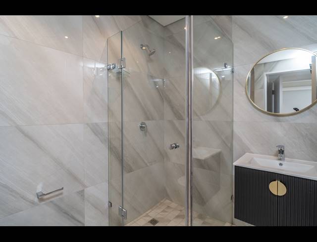 3 BEDROOM APARTMENT FOR SALE IN UMHLANGA CENTRAL